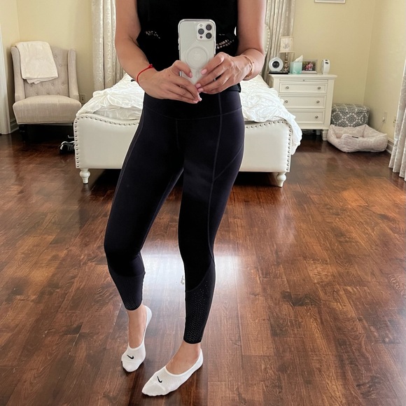 Lululemon Athletica size 4 purple Leggings - Picture 1 of 6